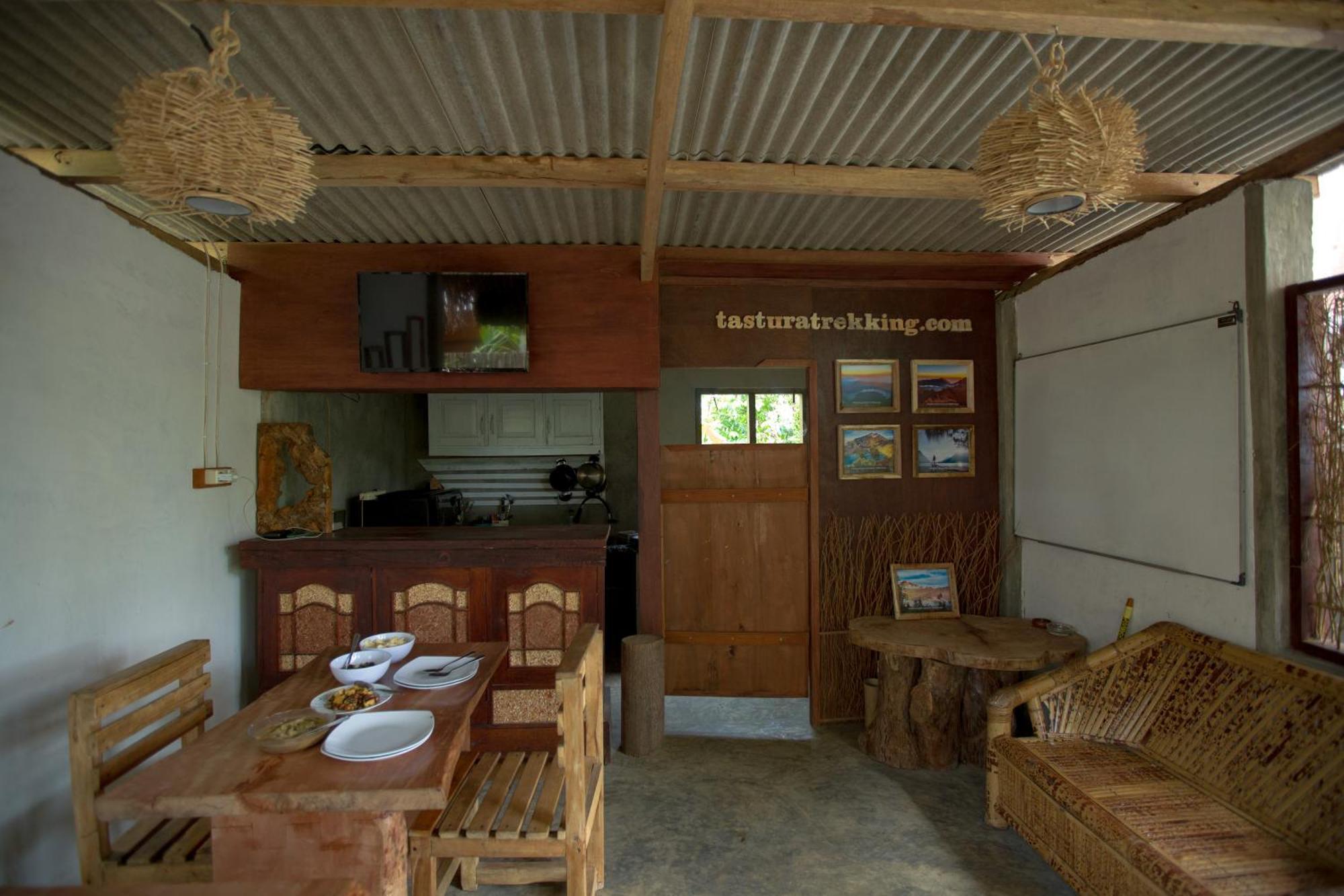 Tastura Homestay Praya Exterior photo