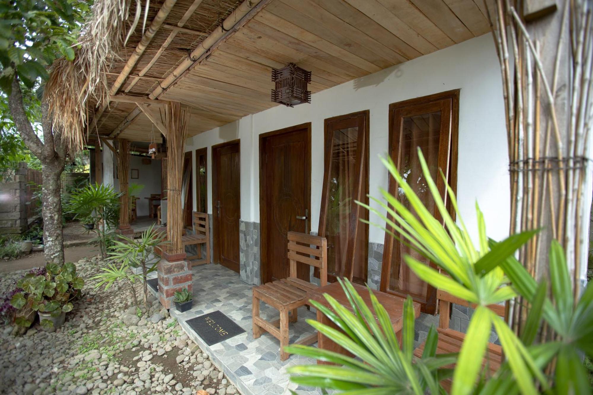 Tastura Homestay Praya Exterior photo